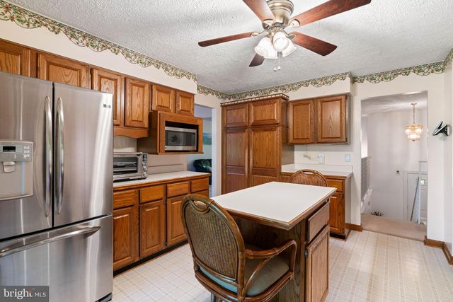 12020 PARKRIVER DR, Manassas, VA 20112