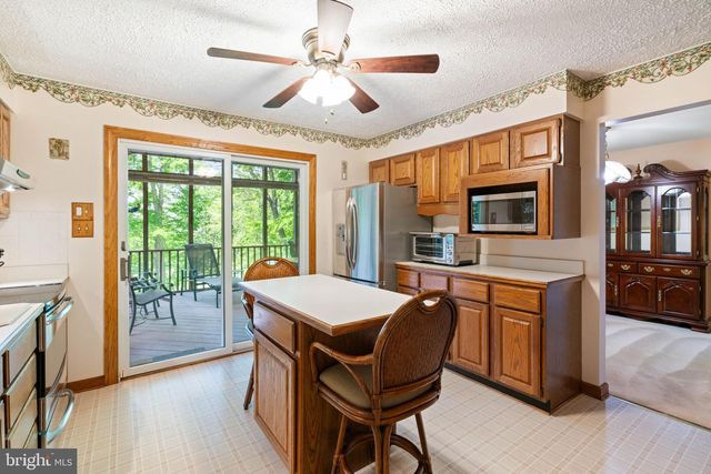12020 PARKRIVER DR, Manassas, VA 20112