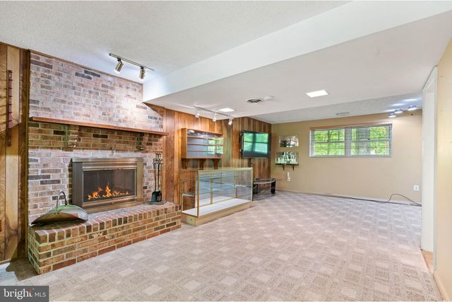 12020 PARKRIVER DR, Manassas, VA 20112