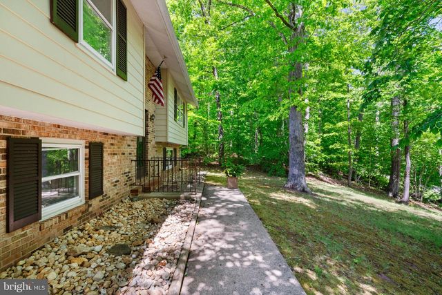 12020 PARKRIVER DR, Manassas, VA 20112