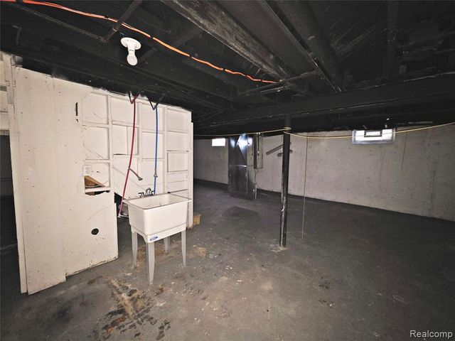 16444 Edmore Drive, Detroit, MI 48205