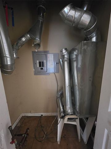 16444 Edmore Drive, Detroit, MI 48205