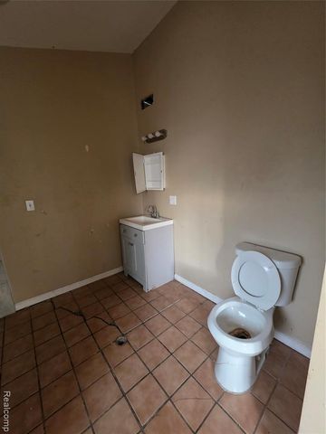 16444 Edmore Drive, Detroit, MI 48205