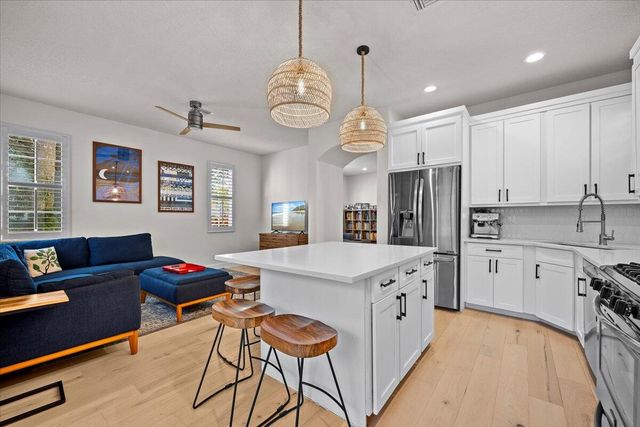 604 Moondancer Court, Palm Beach Gardens, FL 33410