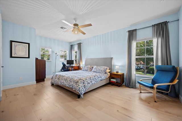 604 Moondancer Court, Palm Beach Gardens, FL 33410