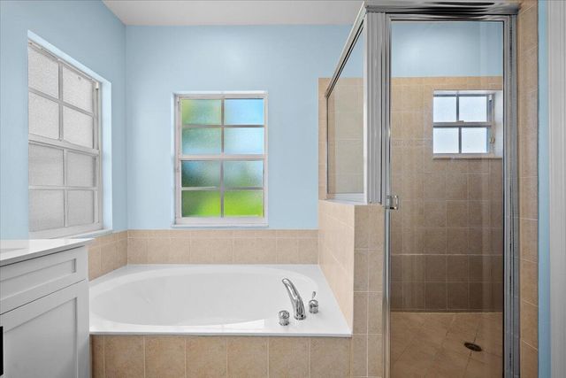 604 Moondancer Court, Palm Beach Gardens, FL 33410