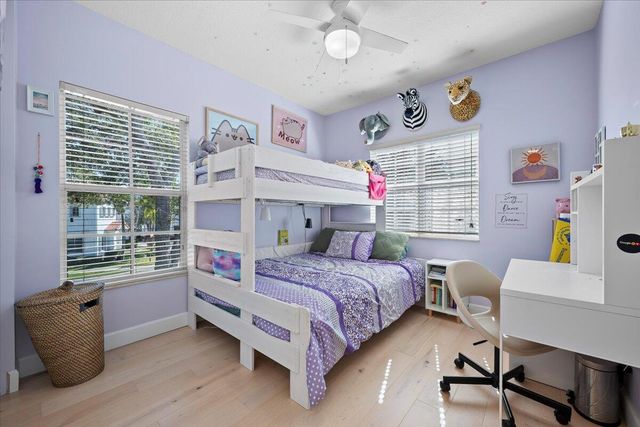 604 Moondancer Court, Palm Beach Gardens, FL 33410