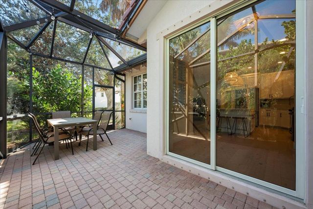 604 Moondancer Court, Palm Beach Gardens, FL 33410