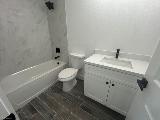 1801 NW 13th TER, Cape Coral, FL 33993