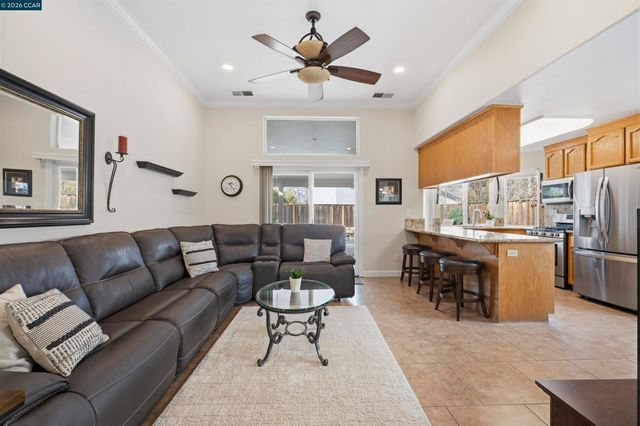 973 Jessica Dr, Livermore, CA 94550