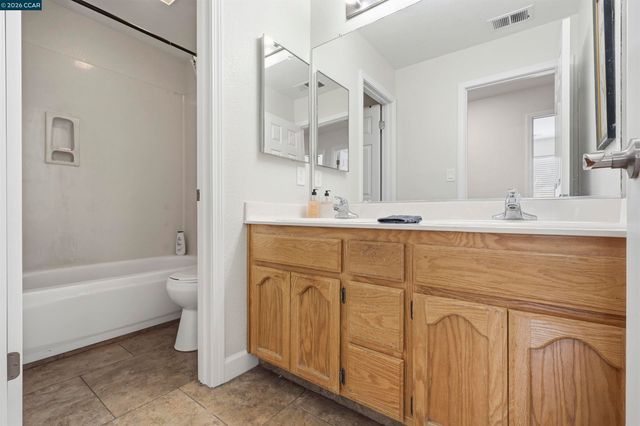 973 Jessica Dr, Livermore, CA 94550