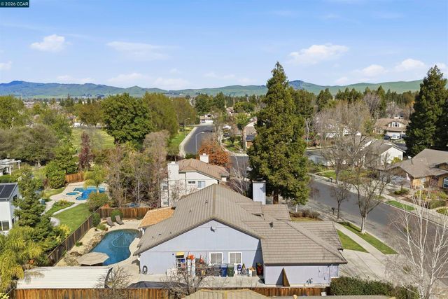 973 Jessica Dr, Livermore, CA 94550