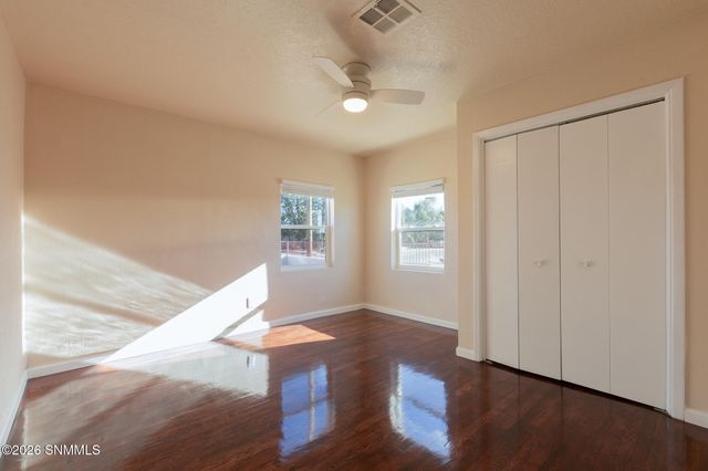 1220 W Hall Avenue, Las Cruces, NM 88005