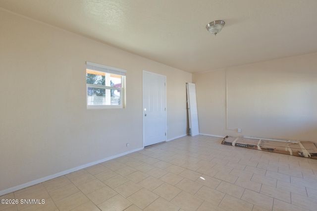 1220 W Hall Avenue, Las Cruces, NM 88005