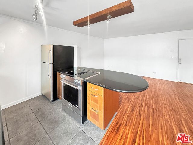 972 Larrabee Street 221, West Hollywood, CA 90069