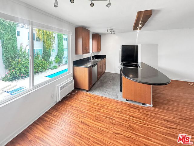 972 Larrabee Street 221, West Hollywood, CA 90069