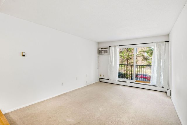 4860 Park Commons Drive 211, Saint Louis Park, MN 55416