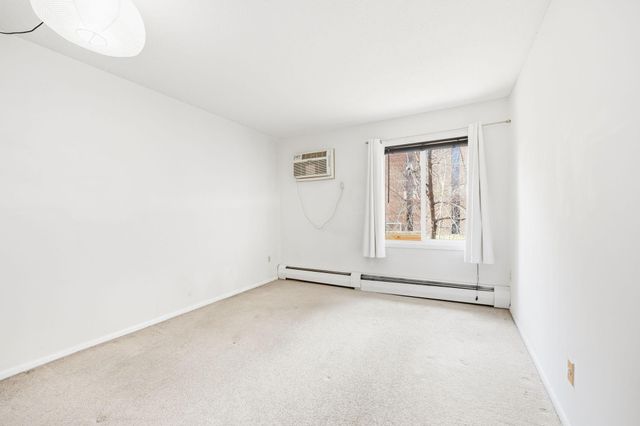 4860 Park Commons Drive 211, Saint Louis Park, MN 55416