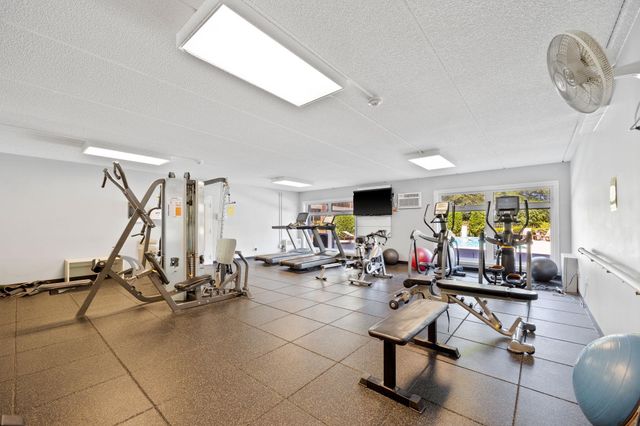 4860 Park Commons Drive 211, Saint Louis Park, MN 55416