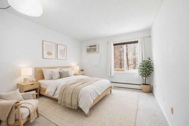 4860 Park Commons Drive 211, Saint Louis Park, MN 55416