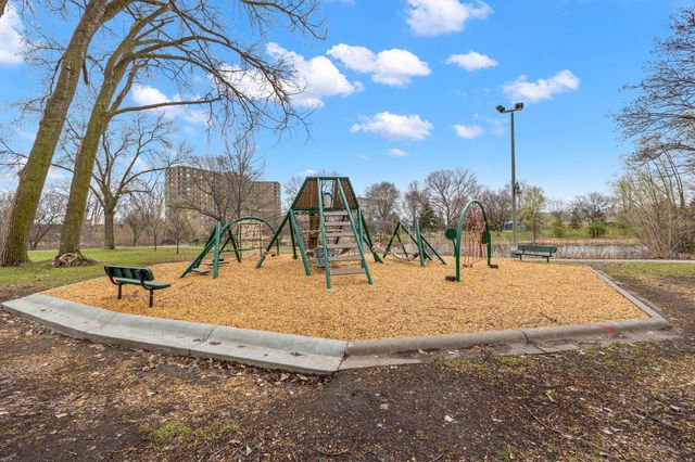 4860 Park Commons Drive 211, Saint Louis Park, MN 55416