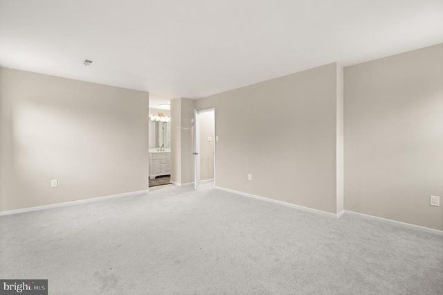 13208 NICKLESON DR, Woodbridge, VA 22193