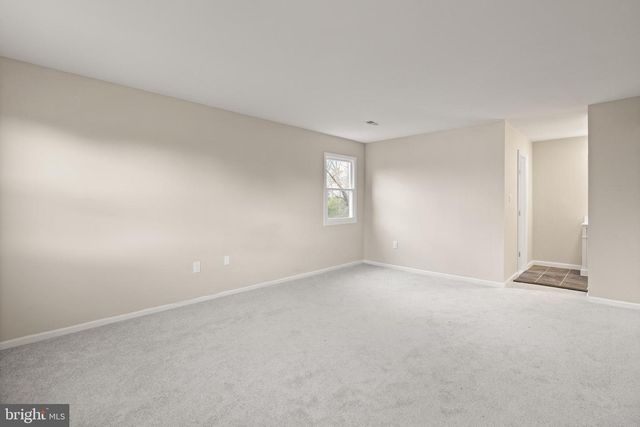 13208 NICKLESON DR, Woodbridge, VA 22193