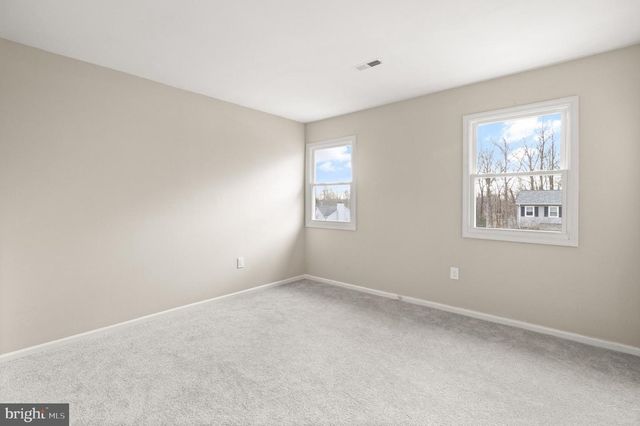 13208 NICKLESON DR, Woodbridge, VA 22193