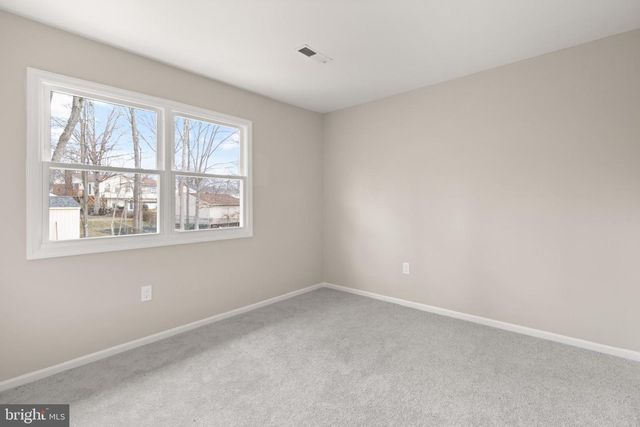 13208 NICKLESON DR, Woodbridge, VA 22193