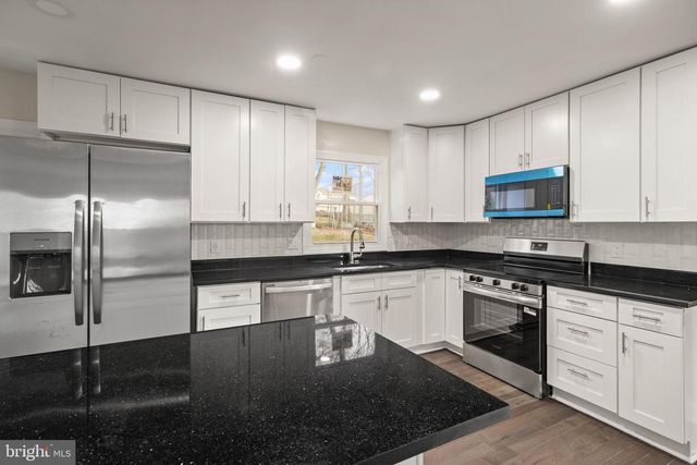 13208 NICKLESON DR, Woodbridge, VA 22193