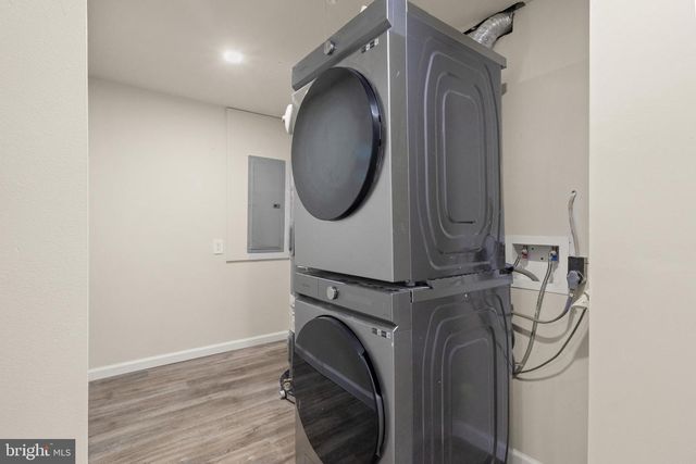 13208 NICKLESON DR, Woodbridge, VA 22193