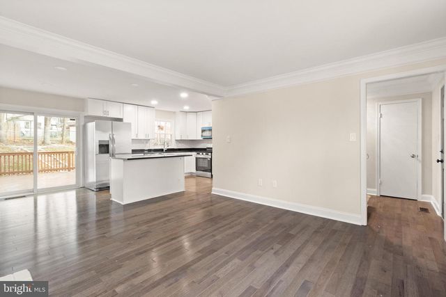 13208 NICKLESON DR, Woodbridge, VA 22193