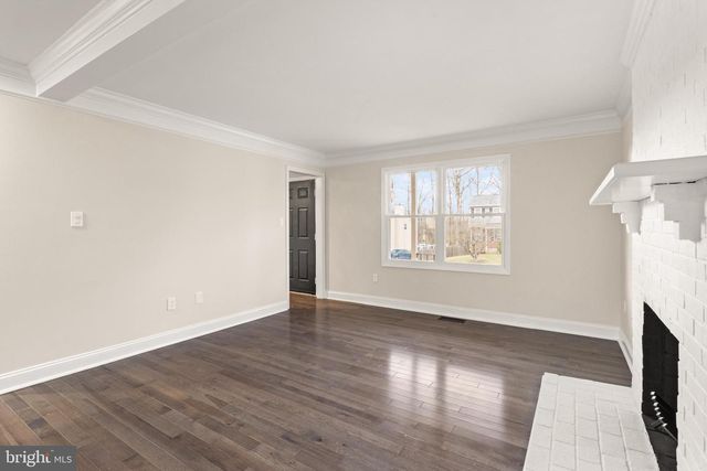 13208 NICKLESON DR, Woodbridge, VA 22193