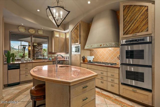 9962 E GROUNDCHERRY Lane, Scottsdale, AZ 85262