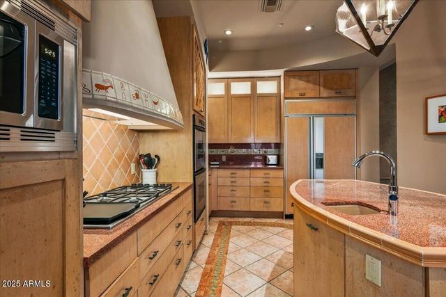 9962 E GROUNDCHERRY Lane, Scottsdale, AZ 85262