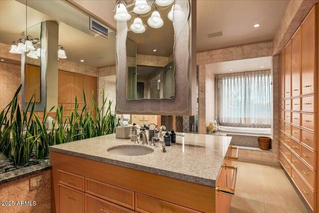 9962 E GROUNDCHERRY Lane, Scottsdale, AZ 85262