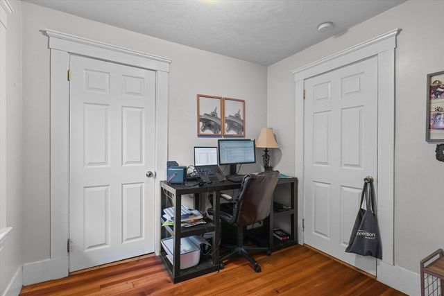 5 Hampstead St, Methuen, MA 01844