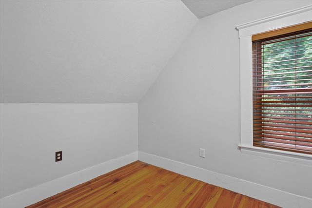 5 Hampstead St, Methuen, MA 01844