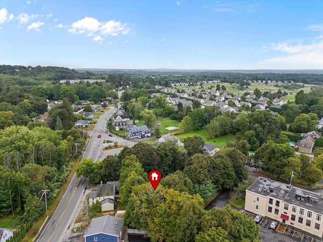5 Hampstead St, Methuen, MA 01844