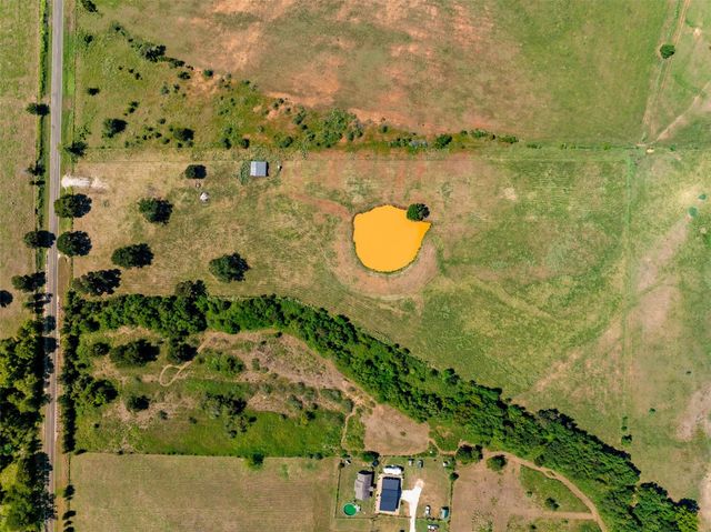 7807 SE Farm to Market Road 1624 RD, Lexington, TX 78947