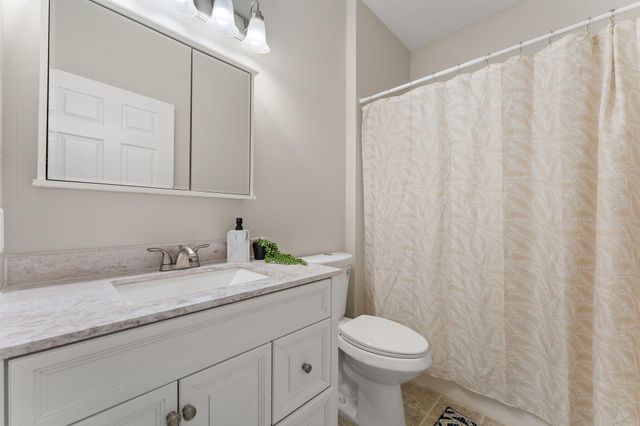 1296 Lily Lane, Schererville, IN 46375