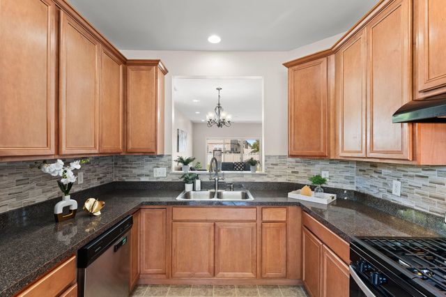 1296 Lily Lane, Schererville, IN 46375
