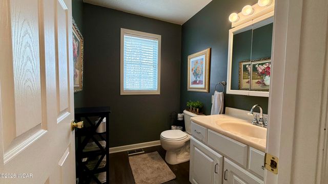 1122 Poppy Drive, Wapakoneta, OH 45895