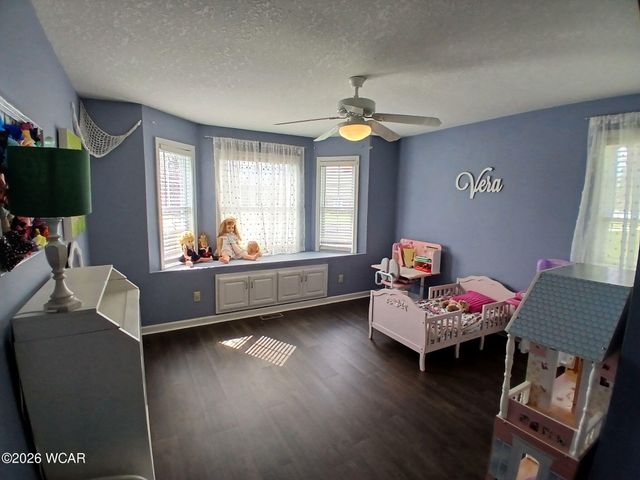 1122 Poppy Drive, Wapakoneta, OH 45895