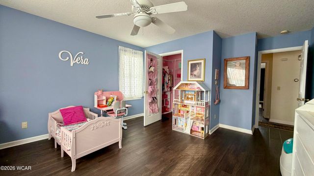 1122 Poppy Drive, Wapakoneta, OH 45895