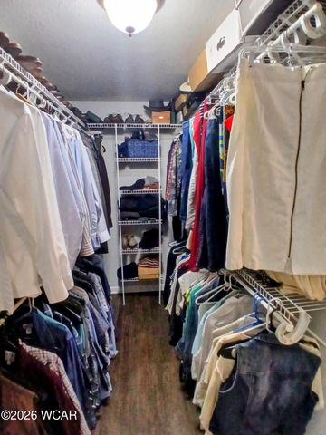 1122 Poppy Drive, Wapakoneta, OH 45895