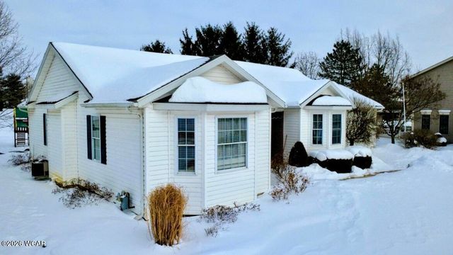 1122 Poppy Drive, Wapakoneta, OH 45895