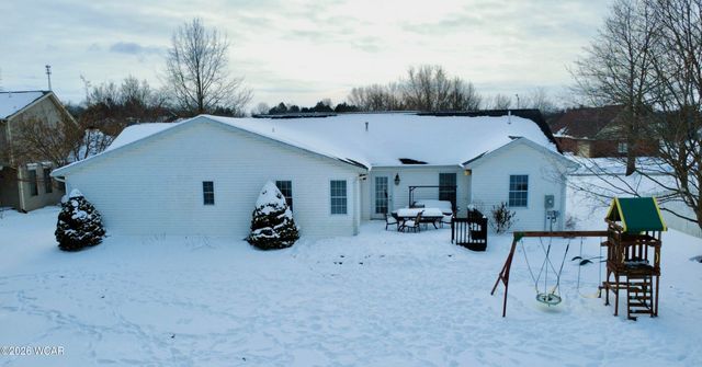 1122 Poppy Drive, Wapakoneta, OH 45895