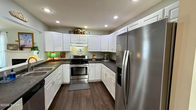 1122 Poppy Drive, Wapakoneta, OH 45895