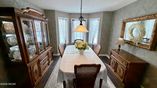 1122 Poppy Drive, Wapakoneta, OH 45895